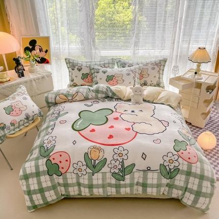 91家纺网 家纺一手货源 找家纺 塔塔 2025新款高克重大版印花牛奶绒四件套 浪漫草莓园