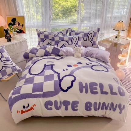 91家纺网 家纺一手货源 找家纺 塔塔 2025新款高克重大版印花牛奶绒四件套 紫色格格兔