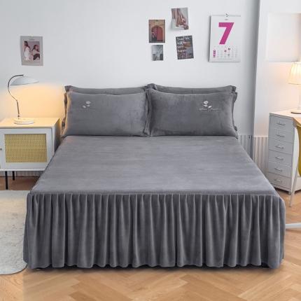 91家纺网 家纺一手货源 找家纺 （总）爱妮玖玖 2025新款牛奶绒纯色单层床裙