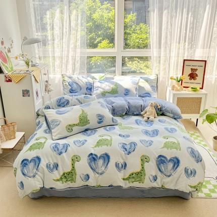 91家纺网 家纺一手货源 找家纺 雅居纺 2022新款牛奶绒印花四件套 爱心恐龙