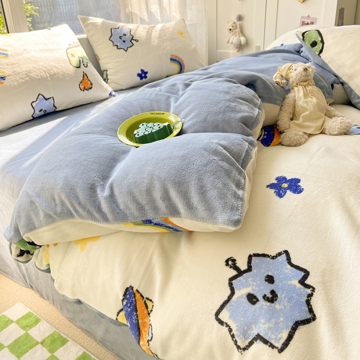 91家纺网 家纺一手货源 找家纺 雅居纺 2022新款牛奶绒印花四件套 开心龙