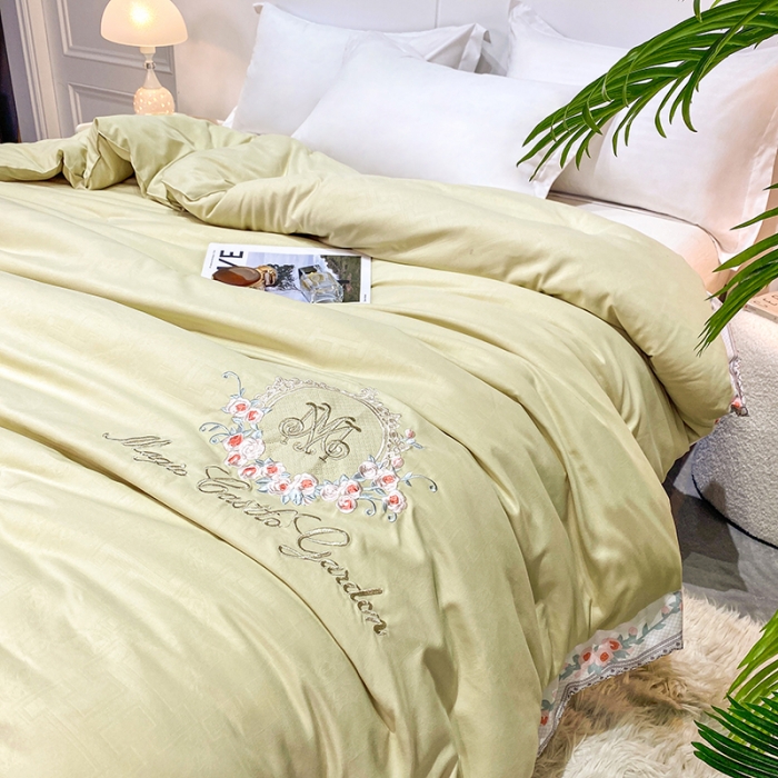 91家纺网 家纺一手货源 找家纺 2023丽卡家纺-梦露刺绣款春秋被子被芯冬被 绿色