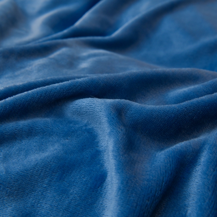 91家纺网 家纺一手货源 找家纺 啊雅家居 2026新款纯色包边双面牛奶绒四件套 包克莱因蓝