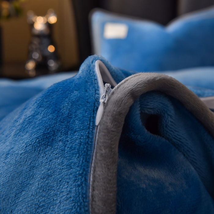 91家纺网 家纺一手货源 找家纺 啊雅家居 2026新款纯色包边双面牛奶绒四件套 包克莱因蓝