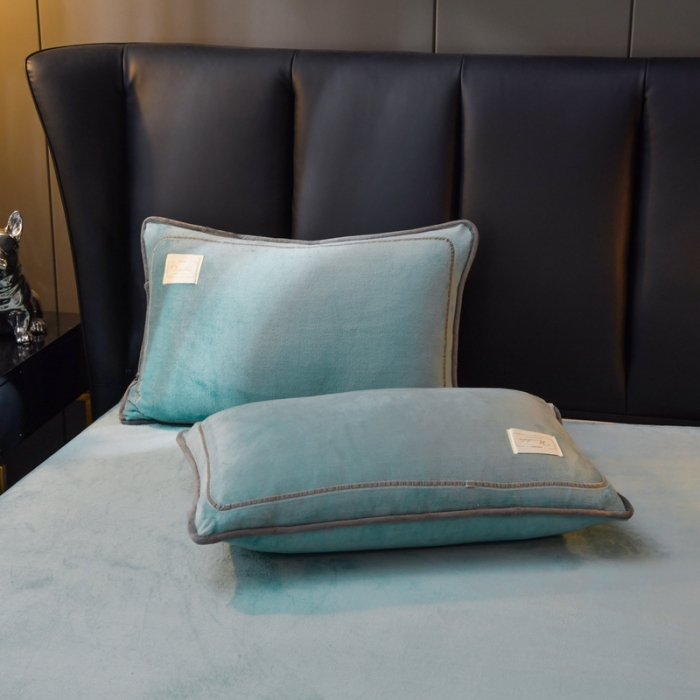 91家纺网 家纺一手货源 找家纺 啊雅家居 2026新款纯色包边双面牛奶绒四件套 包水绿