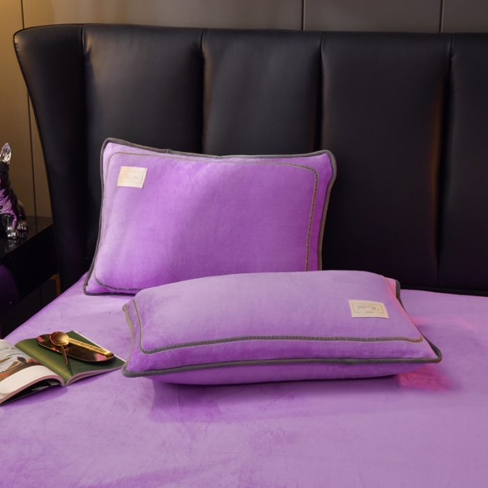 91家纺网 家纺一手货源 找家纺 啊雅家居 2026新款纯色包边双面牛奶绒四件套 包紫色