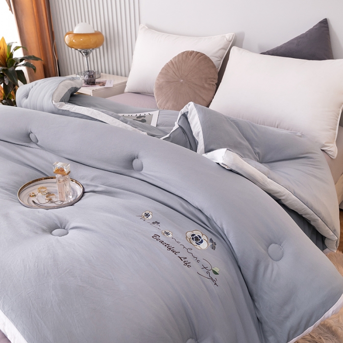 91家纺网 家纺一手货源 找家纺 盈超2023新款山茶花抗菌立体大豆被冬被 兰灰色