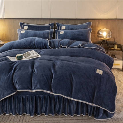 91家纺网 家纺一手货源 找家纺 2022新款加厚牛奶绒被套 纯色金貂绒包边单被套