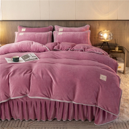 91家纺网 家纺一手货源 找家纺 2022新款加厚牛奶绒被套 纯色金貂绒包边单被套
