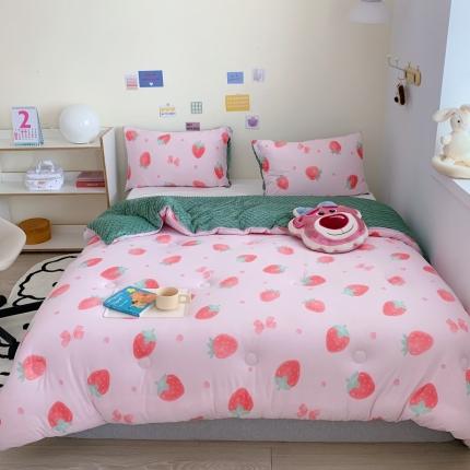 91家纺网 家纺一手货源 找家纺 星期八 2022新款针织棉豆豆被被子被芯 小草莓