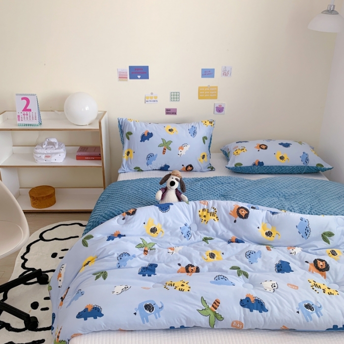 91家纺网 家纺一手货源 找家纺 星期八 2022新款针织棉豆豆被被子被芯 动物园