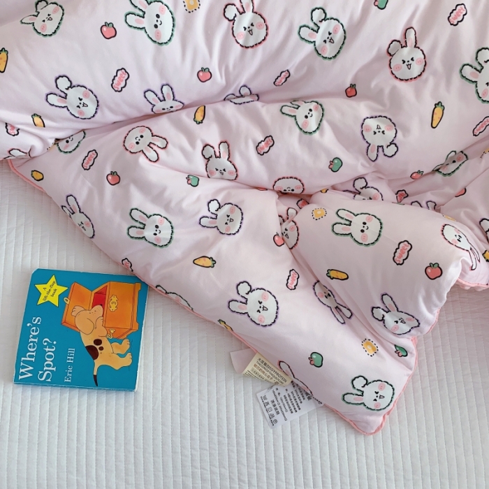 91家纺网 家纺一手货源 找家纺 星期八 2022新款针织棉豆豆被被子被芯 粉兔