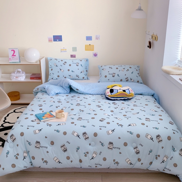 91家纺网 家纺一手货源 找家纺 星期八 2022新款针织棉豆豆被被子被芯 蓝饼干