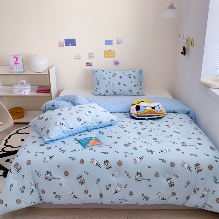 91家纺网 家纺一手货源 找家纺 星期八 2022新款针织棉豆豆被被子被芯 蓝饼干