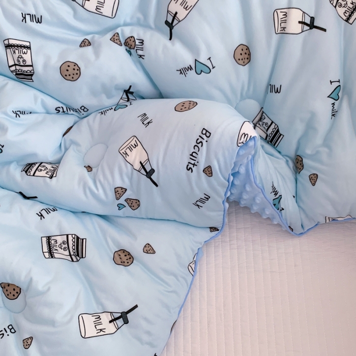 91家纺网 家纺一手货源 找家纺 星期八 2022新款针织棉豆豆被被子被芯 蓝饼干