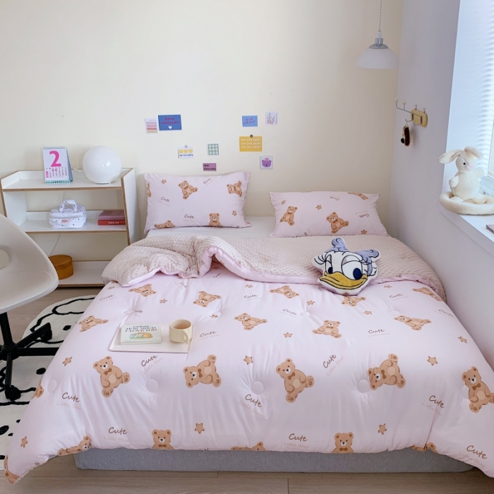 91家纺网 家纺一手货源 找家纺 星期八 2022新款针织棉豆豆被被子被芯 泰迪熊