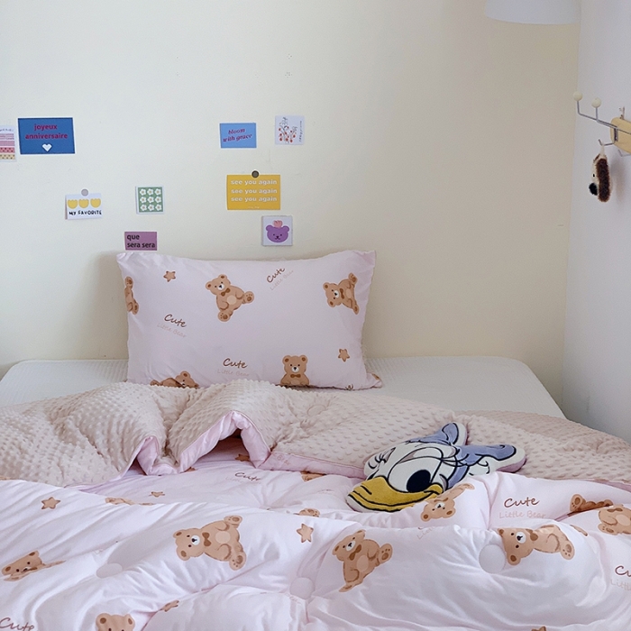 91家纺网 家纺一手货源 找家纺 星期八 2022新款针织棉豆豆被被子被芯 泰迪熊