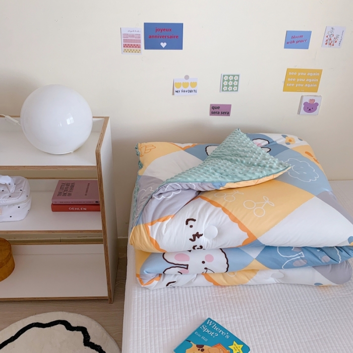 91家纺网 家纺一手货源 找家纺 星期八 2022新款针织棉豆豆被被子被芯 兔子屋