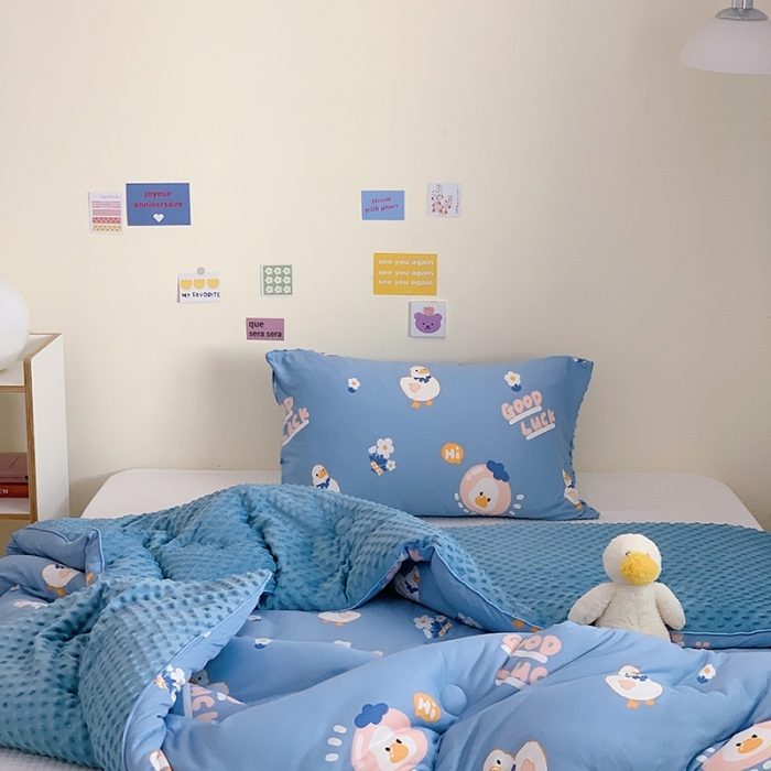 91家纺网 家纺一手货源 找家纺 星期八 2022新款针织棉豆豆被被子被芯 小鸭子