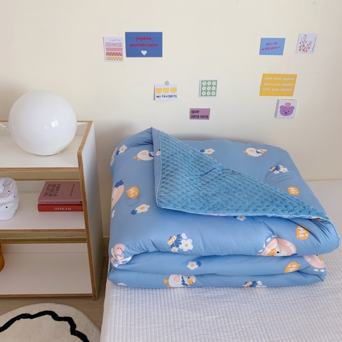 91家纺网 家纺一手货源 找家纺 星期八 2022新款针织棉豆豆被被子被芯 小鸭子