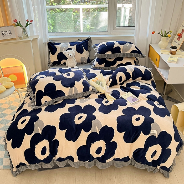 91家纺网 家纺一手货源 找家纺 安哆啦 2022新款加厚牛奶绒花边小贴标四件套 花边-复古蓝花