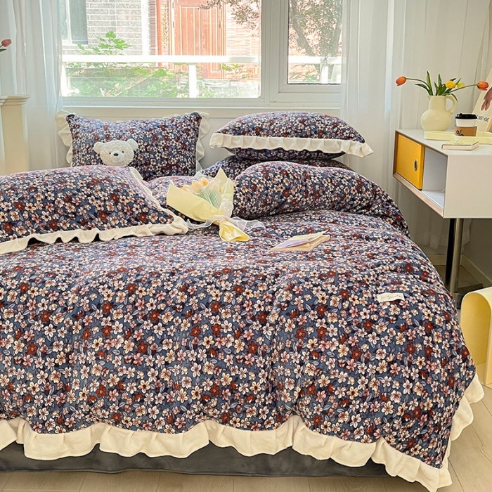 91家纺网 家纺一手货源 找家纺 安哆啦 2022新款加厚牛奶绒花边小贴标四件套 花边-复古小碎花