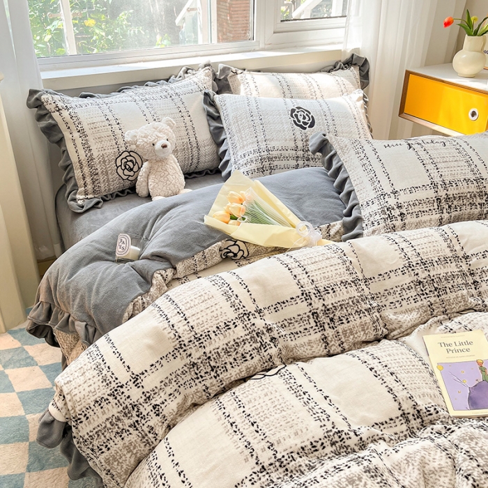 91家纺网 家纺一手货源 找家纺 安哆啦 2022新款加厚牛奶绒花边小贴标四件套 花边-格调花