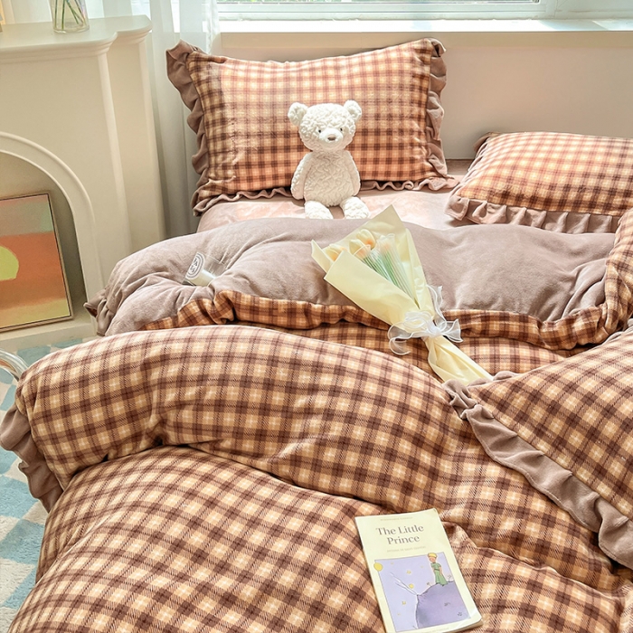 91家纺网 家纺一手货源 找家纺 安哆啦 2022新款加厚牛奶绒花边小贴标四件套 花边-格子咖