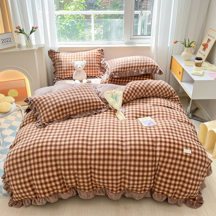 91家纺网 家纺一手货源 找家纺 安哆啦 2022新款加厚牛奶绒花边小贴标四件套 花边-格子咖