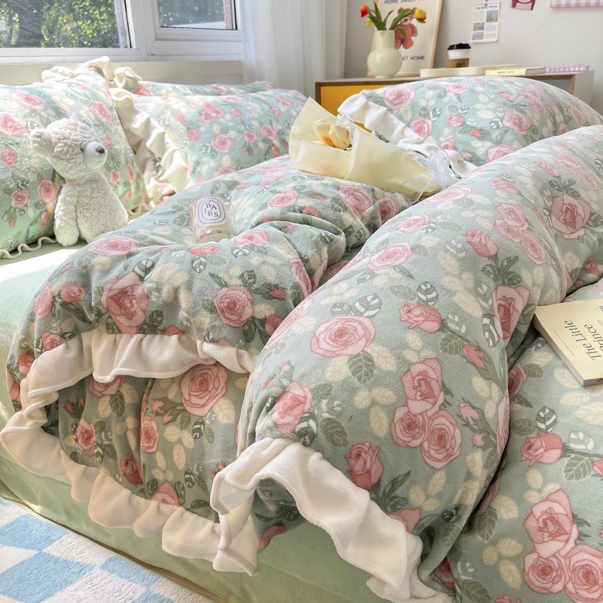 91家纺网 家纺一手货源 找家纺 安哆啦 2022新款加厚牛奶绒花边小贴标四件套 花边-花团锦簇