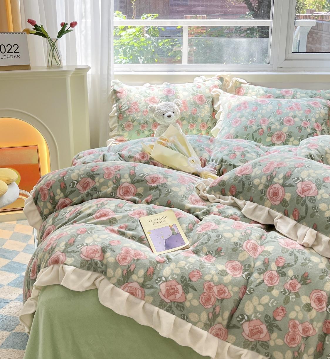 91家纺网 家纺一手货源 找家纺 安哆啦 2022新款加厚牛奶绒花边小贴标四件套 花边-花团锦簇