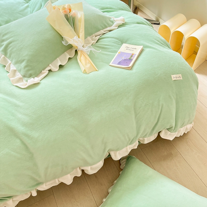 91家纺网 家纺一手货源 找家纺 安哆啦 2022新款加厚牛奶绒花边小贴标四件套 花边-嫩橘绿