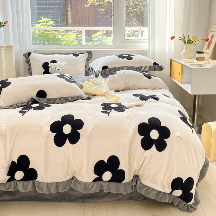 91家纺网 家纺一手货源 找家纺 安哆啦 2022新款加厚牛奶绒花边小贴标四件套 花边-山茶花花