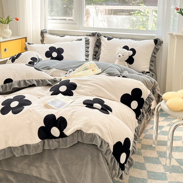 91家纺网 家纺一手货源 找家纺 安哆啦 2022新款加厚牛奶绒花边小贴标四件套 花边-山茶花花