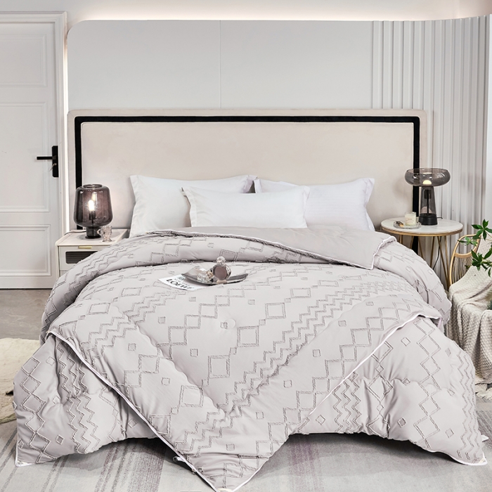 91家纺网 家纺一手货源 找家纺 丽卡家纺2023新款米兰雕花子母被被子被芯系列 高级灰