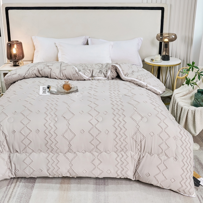 91家纺网 家纺一手货源 找家纺 丽卡家纺2023新款米兰雕花子母被被子被芯系列 高级灰