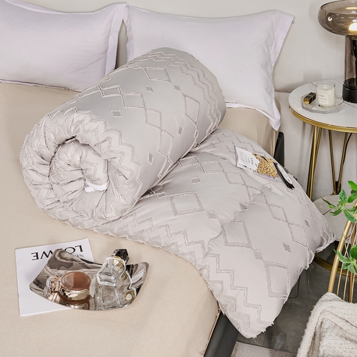 91家纺网 家纺一手货源 找家纺 丽卡家纺2023新款米兰雕花子母被被子被芯系列 高级灰