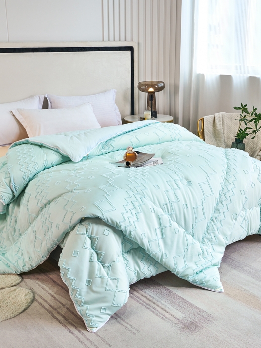 91家纺网 家纺一手货源 找家纺 丽卡家纺2023新款米兰雕花子母被被子被芯系列 水蓝