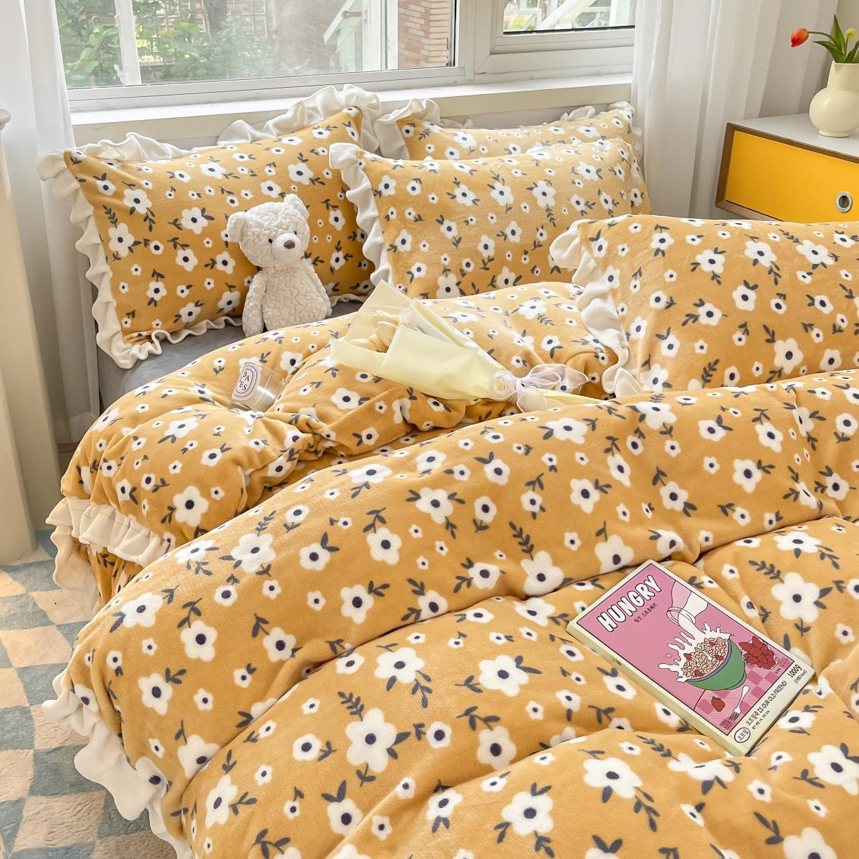 91家纺网 家纺一手货源 找家纺 安哆啦 2022新款加厚牛奶绒花边小贴标四件套 花边-田园小雏菊