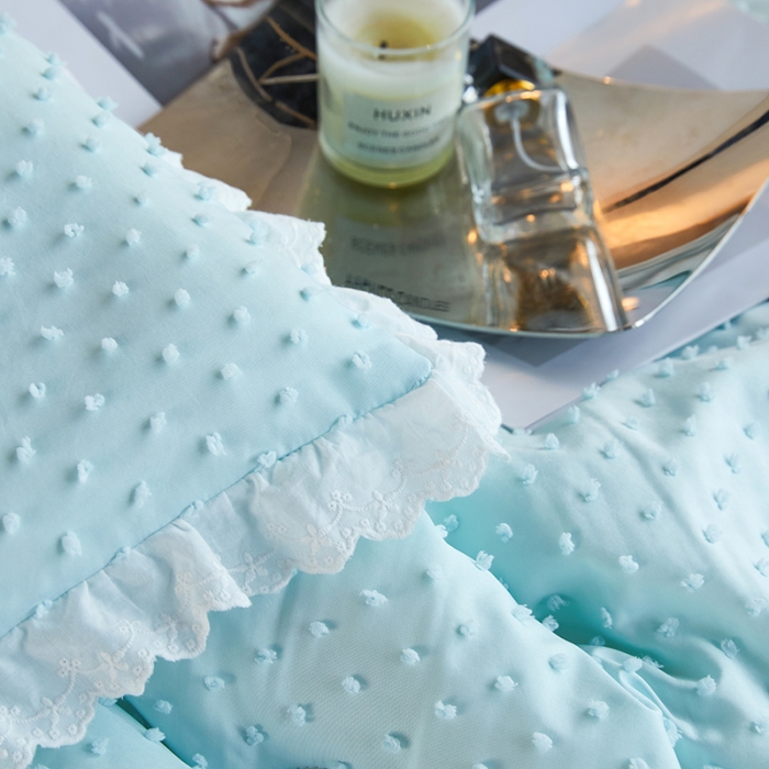 91家纺网 家纺一手货源 找家纺 丽卡家纺2023新款法丽娜雕花春秋被被子被芯 水蓝色