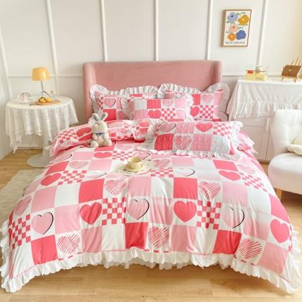 91家纺网 家纺一手货源 找家纺 美莱 2022新款亲肤磨毛床盖床裙夹棉单件三件套直播四件套 爱心格