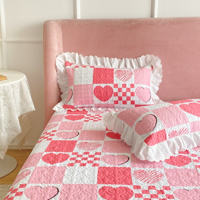 91家纺网 家纺一手货源 找家纺 美莱 2022新款亲肤磨毛床盖床裙夹棉单件三件套直播四件套 爱心格