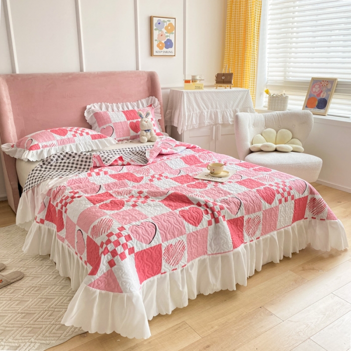 91家纺网 家纺一手货源 找家纺 美莱 2022新款亲肤磨毛床盖床裙夹棉单件三件套直播四件套 爱心格