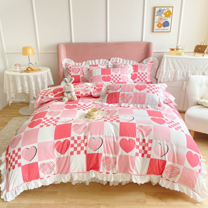 91家纺网 家纺一手货源 找家纺 美莱 2022新款亲肤磨毛床盖床裙夹棉单件三件套直播四件套 爱心格