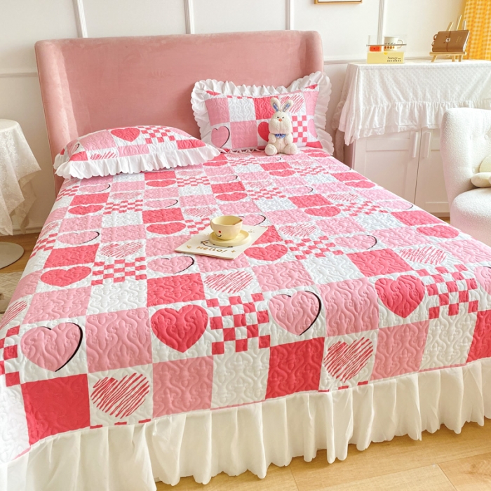 91家纺网 家纺一手货源 找家纺 美莱 2022新款亲肤磨毛床盖床裙夹棉单件三件套直播四件套 爱心格