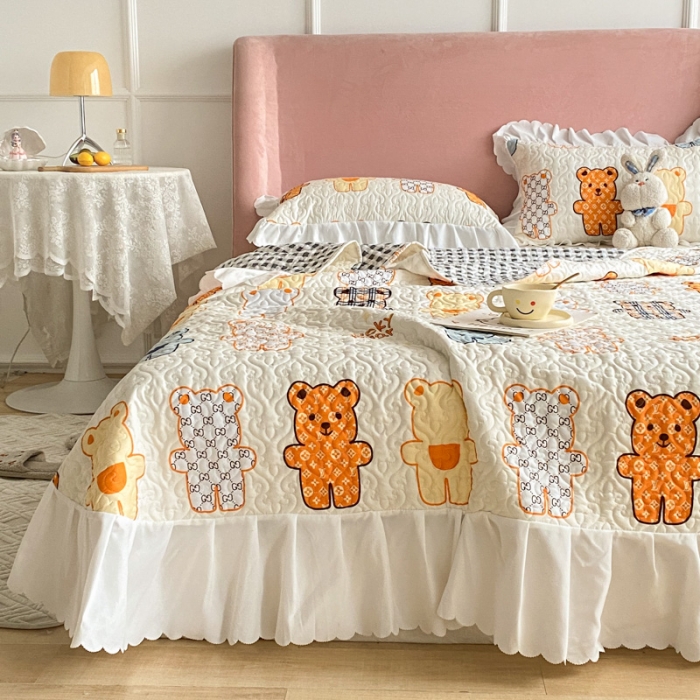 91家纺网 家纺一手货源 找家纺 美莱 2022新款亲肤磨毛床盖床裙夹棉单件三件套直播四件套 饼干熊