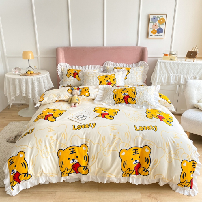 91家纺网 家纺一手货源 找家纺 美莱 2022新款亲肤磨毛床盖床裙夹棉单件三件套直播四件套 虎虎声威