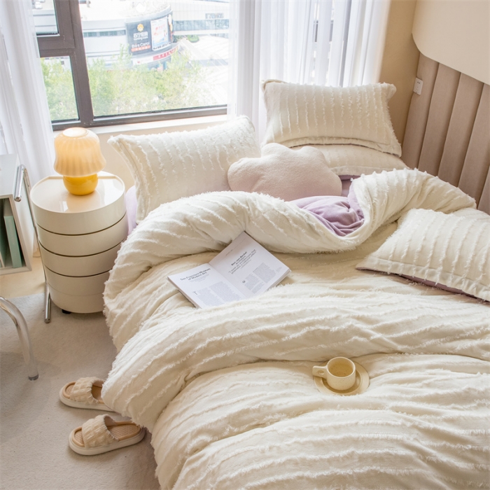 91家纺网 家纺一手货源 找家纺 （总）骏腾 2022直播爆款纯色流苏牛奶绒四件套法莱宝宝绒