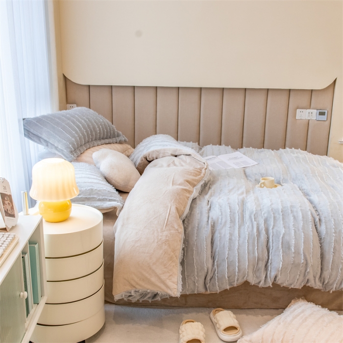 91家纺网 家纺一手货源 找家纺 骏腾 2022直播爆款纯色流苏牛奶绒四件套法莱宝宝绒 朵拉-灰咖