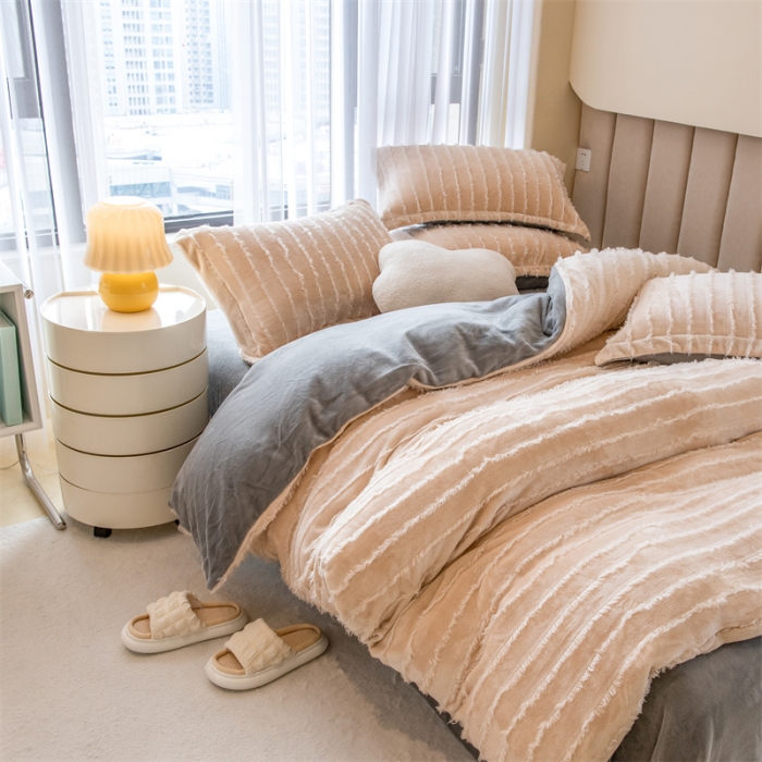 91家纺网 家纺一手货源 找家纺 骏腾 2022直播爆款纯色流苏牛奶绒四件套法莱宝宝绒 朵拉-奶咖灰